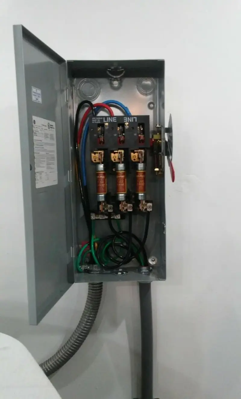 Three-phase disconnect switch installed for Electrical Wiring & Rewiring in Pittsburg